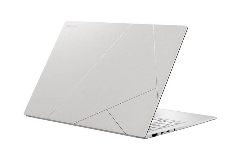 ASUS представила ноутбуки на новітніх процесорах Intel Core Ultra